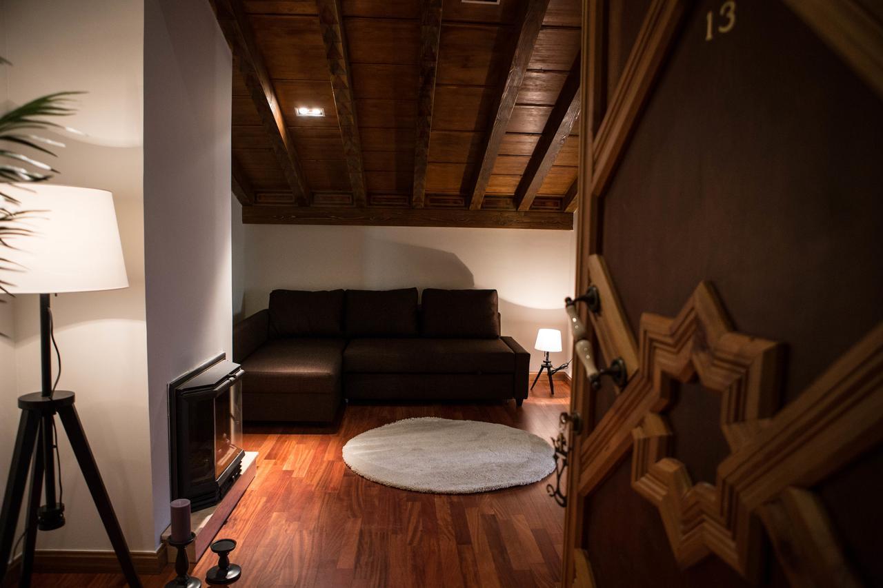 Posada Isabel De Castilla Madrigal de las Altas Torres Bagian luar foto
